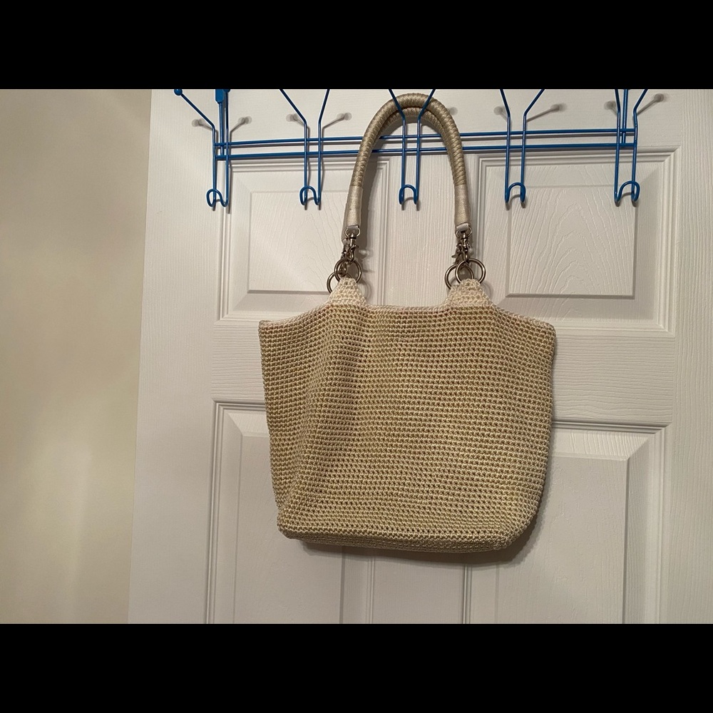 Knit handbag